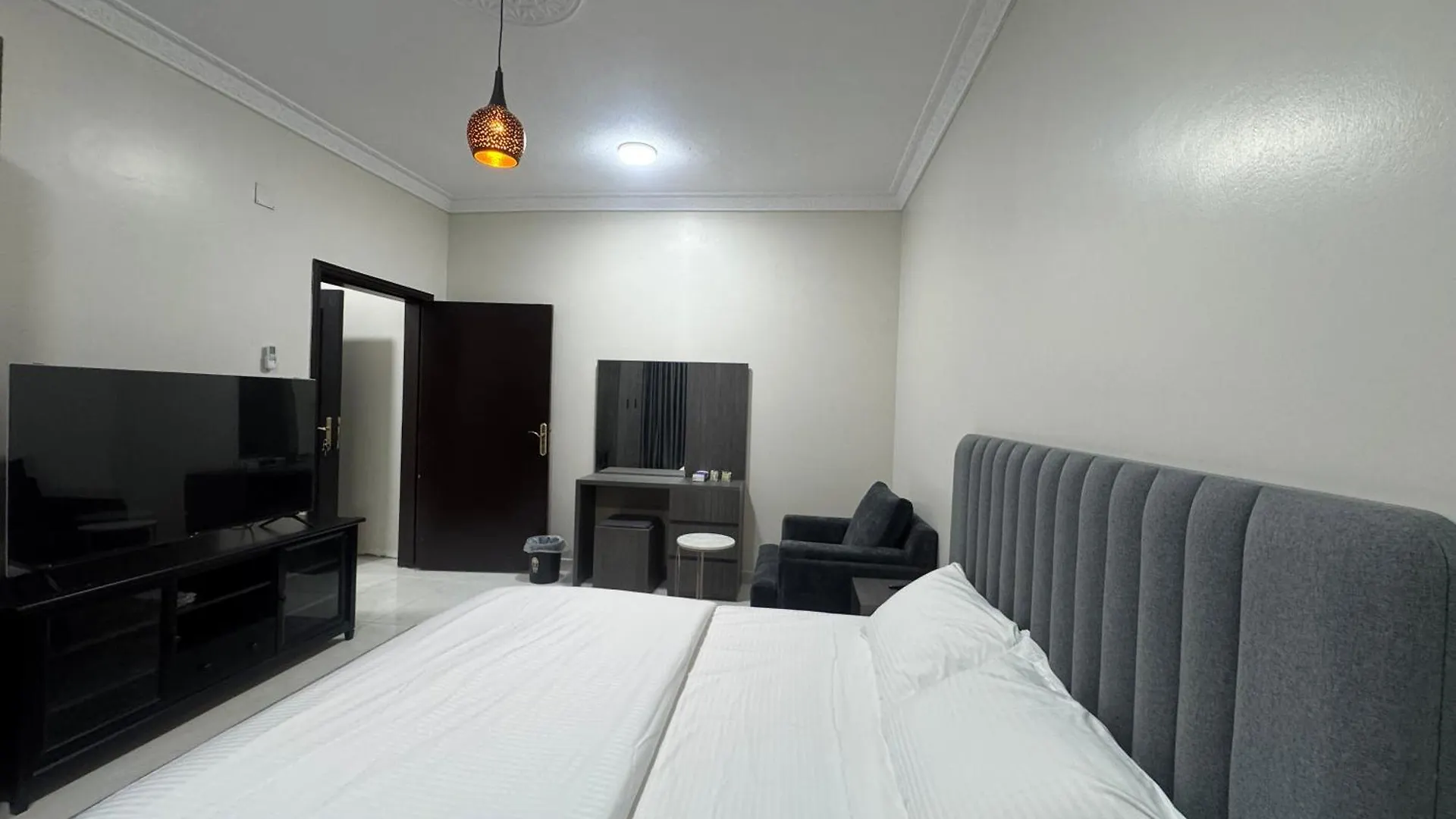 Pansiyon غرفة مزدوجة مدخل خاص دخـول ذاتي Private Room Riyad