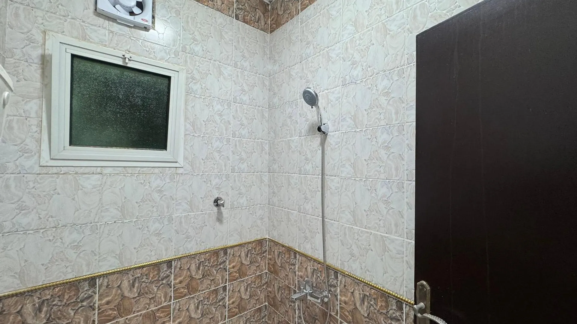 غرفة مزدوجة مدخل خاص دخـول ذاتي Private Room Riyadh